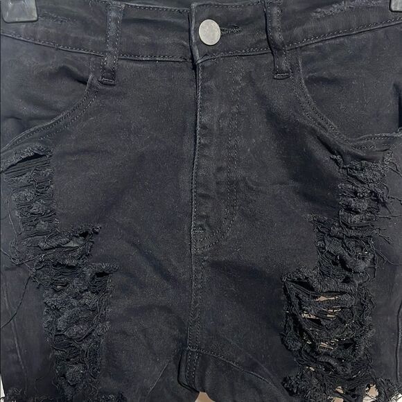 Edgy Black Jean Shorts with Distressed Details - Picture 2 of 8
